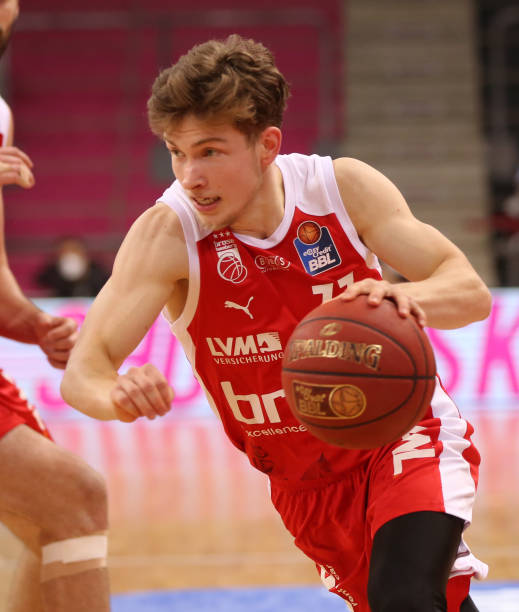 兰在这场比 兰在这场比