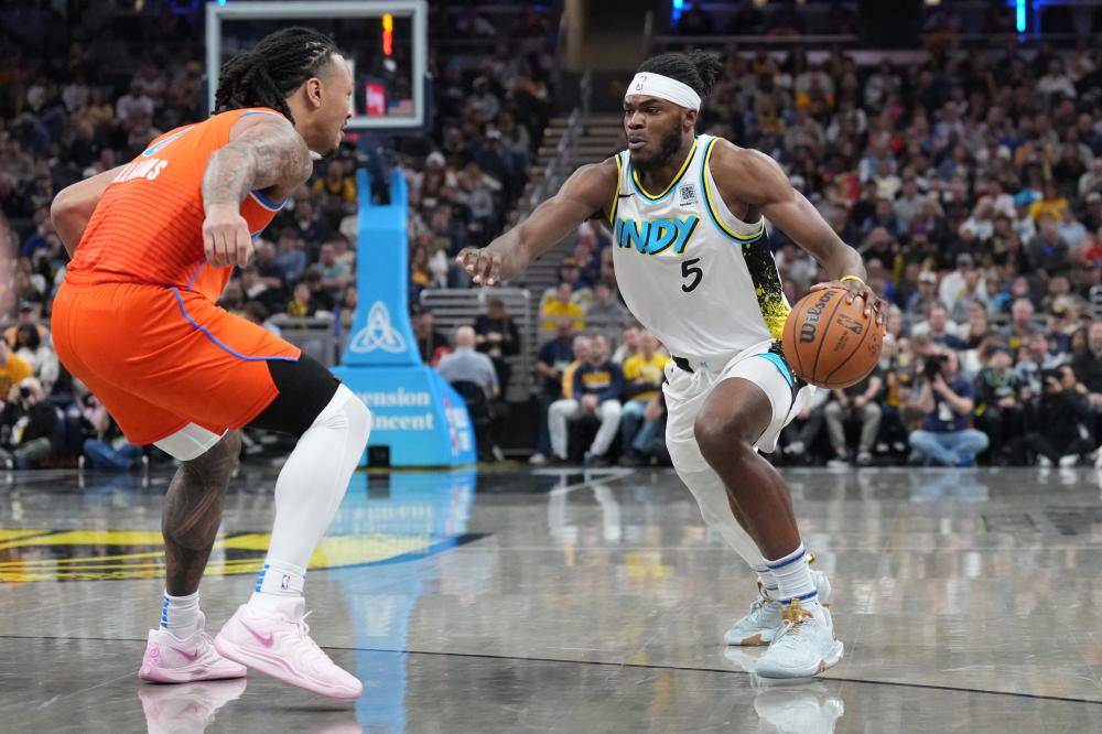 少一名防守 少一名防守